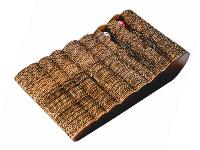Rascador-para-gatos-nube-con-pelota-en-madera-03-Rascat-700x525